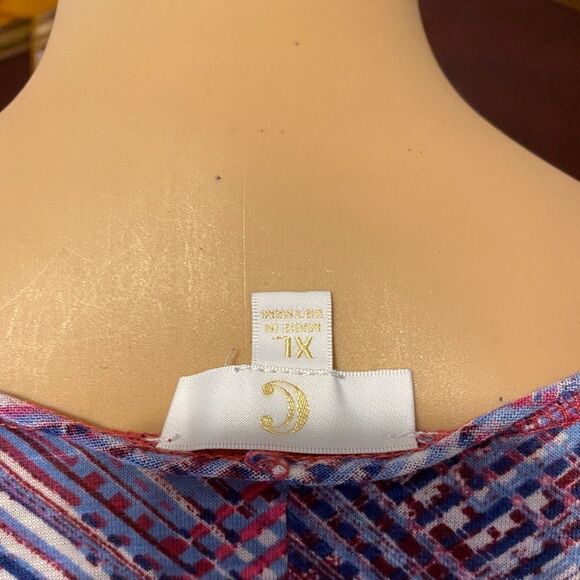 💡3/$15💡Striped Tunic by C Size XL - Picture 3 of 4